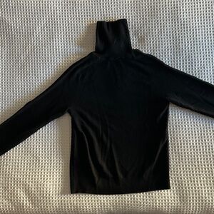 Quince 100% Mongolian Cashmere Turtleneck Sweater